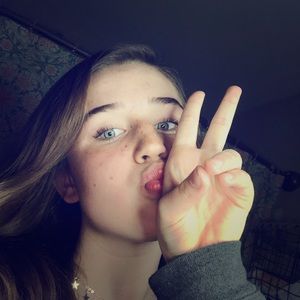 Meet your Posher, Cara